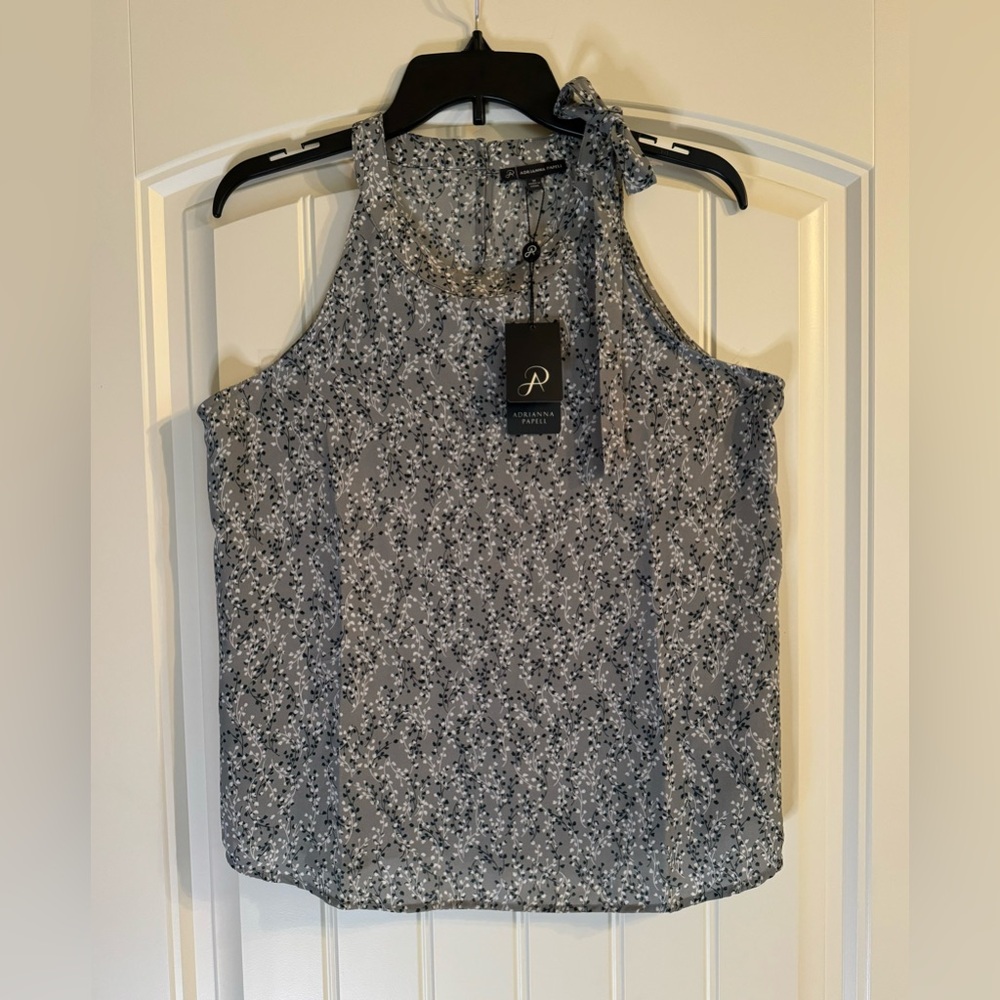 NWT Adrianna Papell sleeveless print blouse - medium